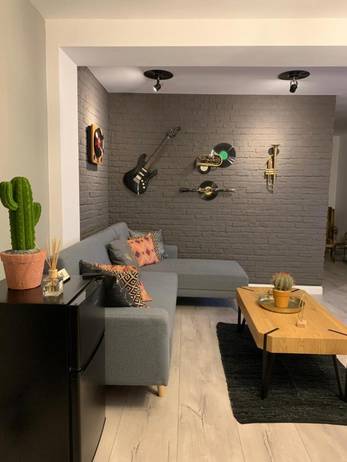 سوتْشافا Best Apartment Scheia المظهر الخارجي الصورة